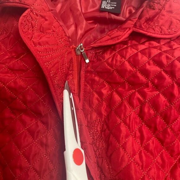 R.Q.T. Quilted Embroidered Zip Up Collared Blazer Red Size Small Petite Pockets - Picture 12 of 14